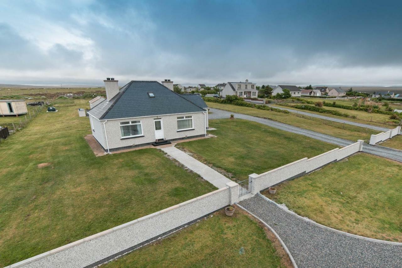 Monard Villa Barvas Exterior photo